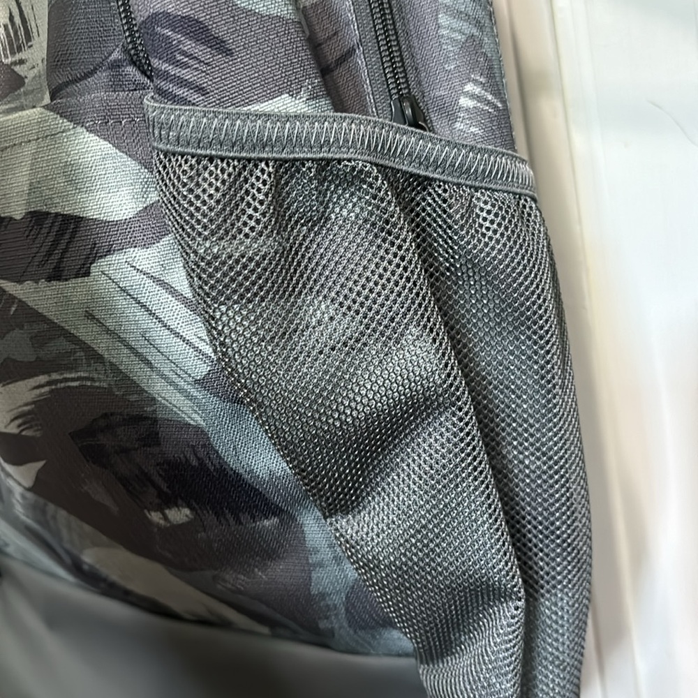 Nike Brasilia Medium 24L Training Backpack Green Camouflage DR6110-068 NWT - Picture 4 of 6